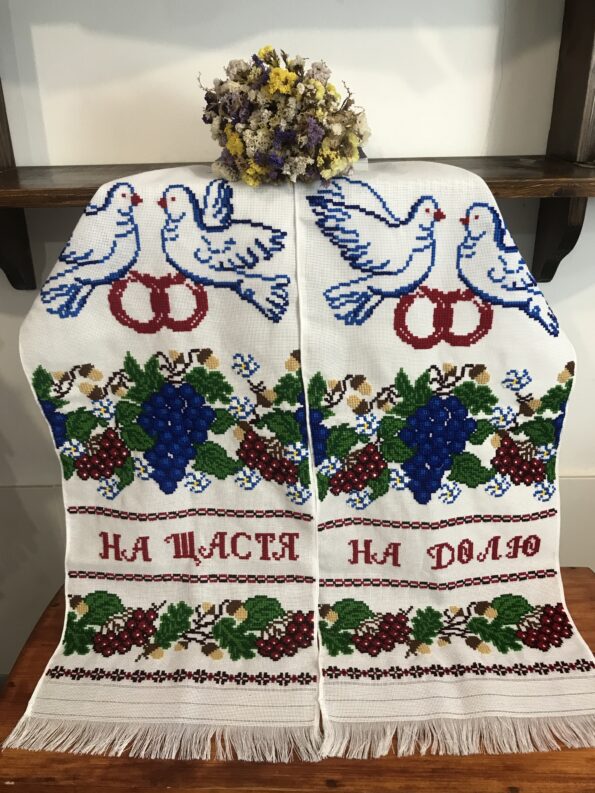 рушник весільний з виноградом