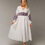 Вишита сукня жіноча