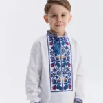 Вишиванка з блакитною вишивкою для хлопчика