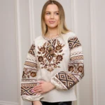 Жіноча вишиванка «Чорноброва» з коричневою вишивкою S–XXL — вигляд спереду